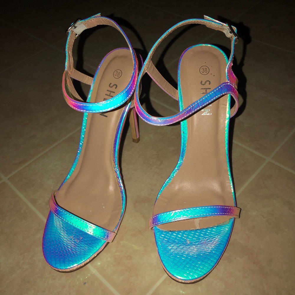 Metallic Iridescent heels